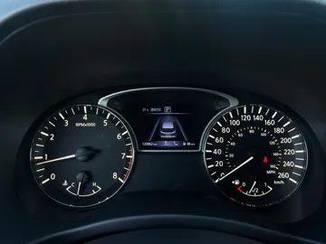 2018 Nissan Pathfinder - image 15