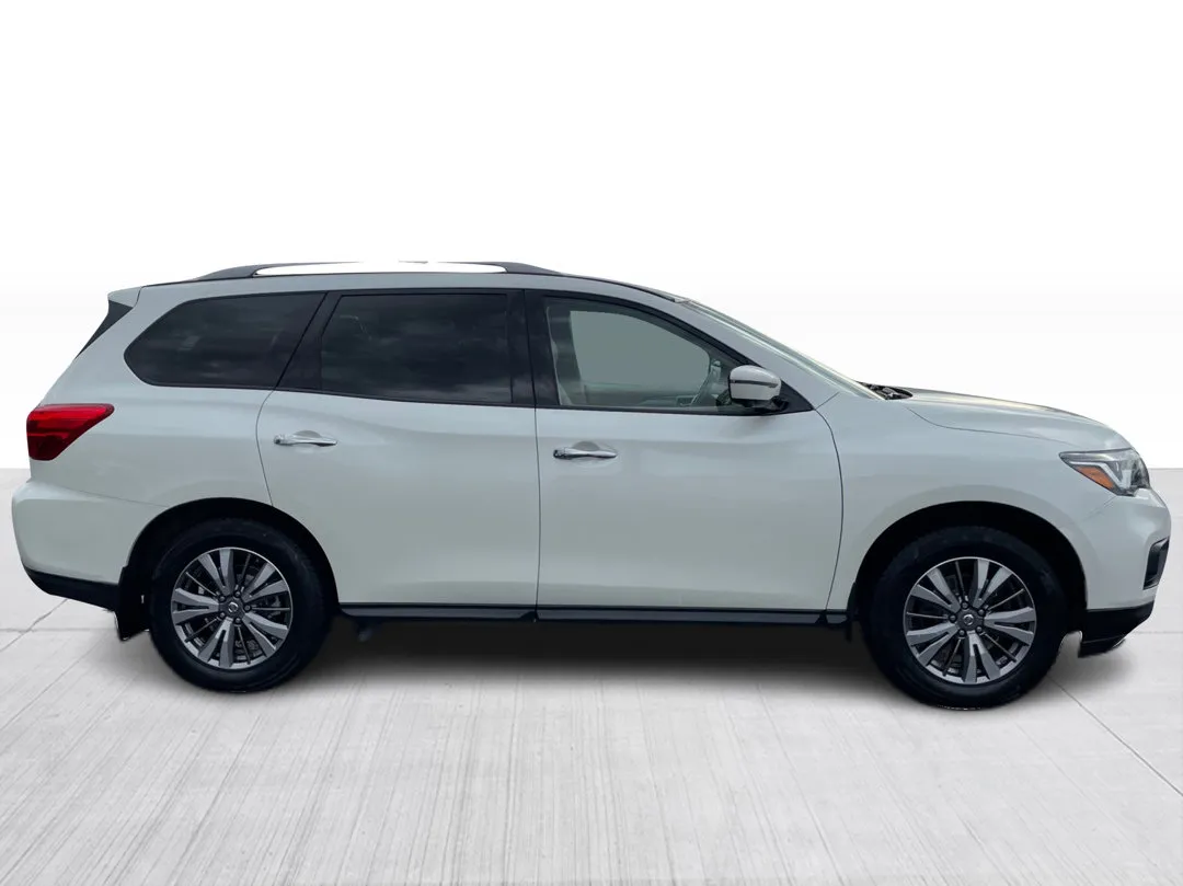 2018 Nissan Pathfinder for sale - photo 2