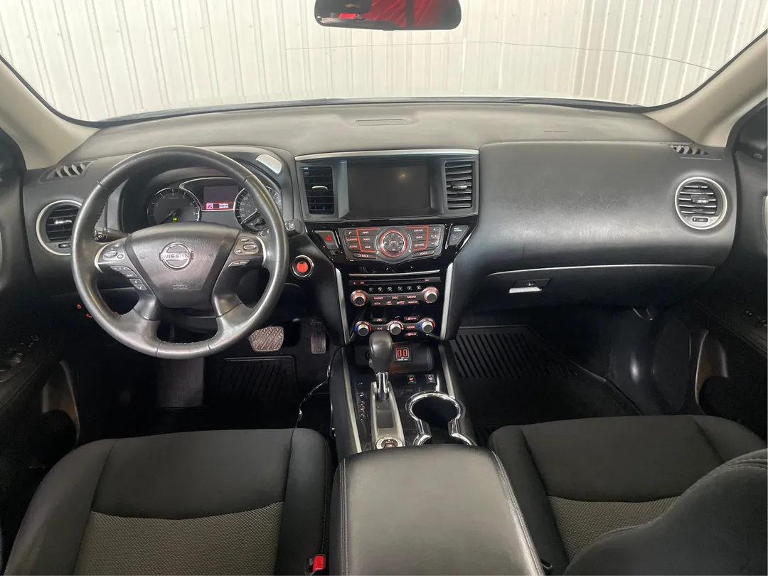 2018 Nissan Pathfinder — photo 4