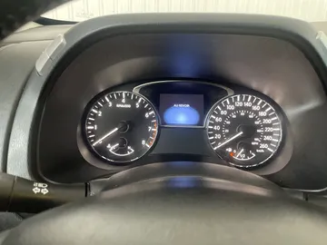 2018 Nissan Pathfinder - image 15