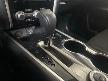 2018 Nissan Pathfinder - image 29