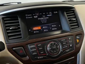 2018 Nissan Pathfinder - image 32
