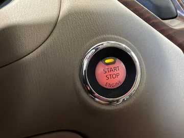 2018 Nissan Pathfinder - image 25