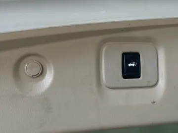 2018 Nissan Pathfinder - image 37
