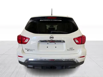 2018 Nissan Pathfinder - image 12