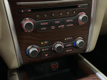 2018 Nissan Pathfinder - image 23
