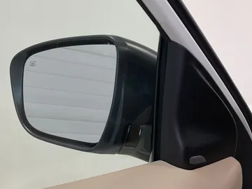 2018 Nissan Pathfinder - image 21