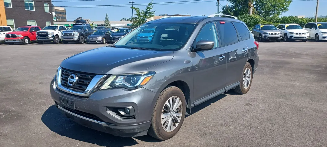 2018 Nissan Pathfinder — photo 3