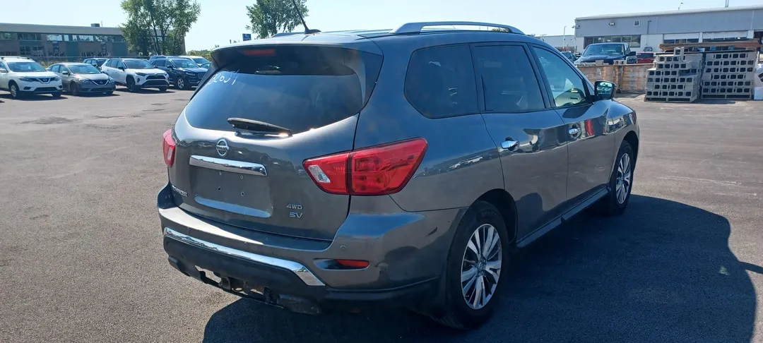 2018 Nissan Pathfinder — photo 5