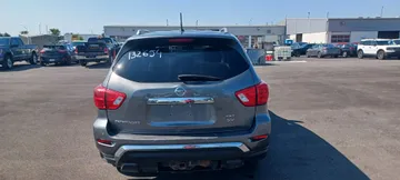 2018 Nissan Pathfinder - image 7