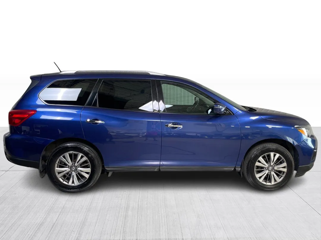 2018 Nissan Pathfinder for sale - photo 2