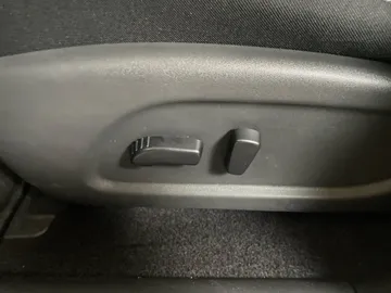 2018 Nissan Pathfinder - image 18