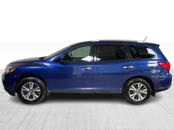 2018 Nissan Pathfinder - image 9