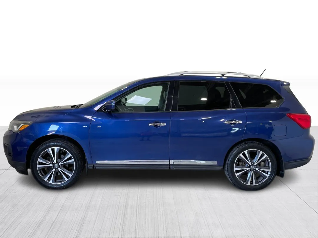 2017 Nissan Pathfinder Platinum AWD, photo 9
