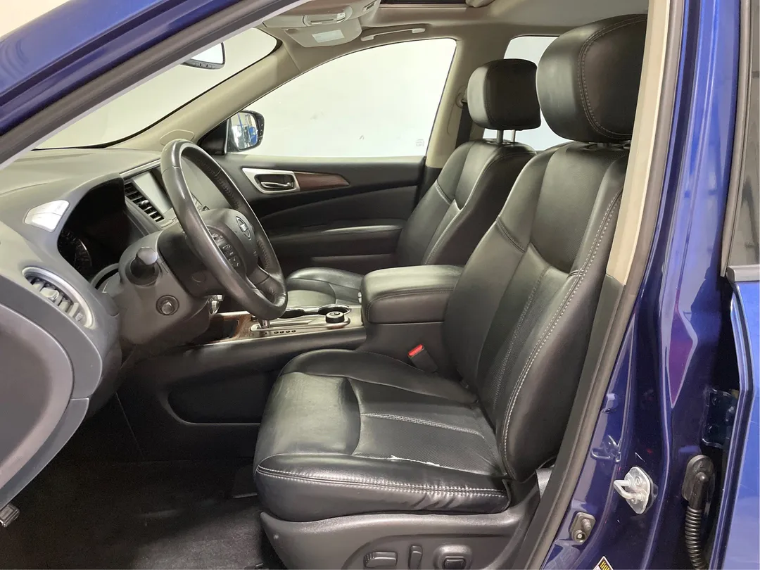 2017 Nissan Pathfinder — photo 3