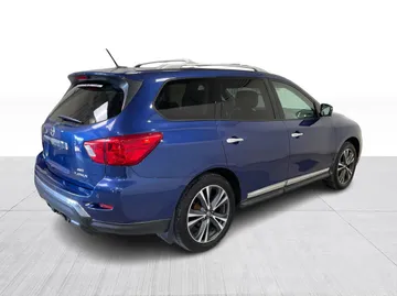 2017 Nissan Pathfinder - image 14