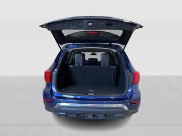 2017 Nissan Pathfinder - image 13