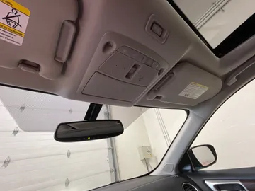 2017 Nissan Pathfinder - image 16