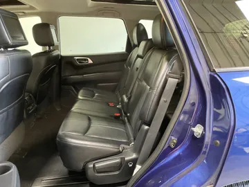 2017 Nissan Pathfinder - image 15