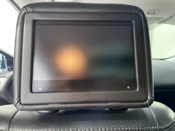 2017 Nissan Pathfinder - image 34