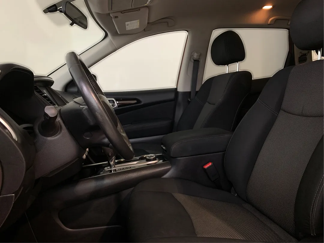 2017 Nissan Pathfinder SV, photo 9