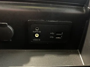 2017 Nissan Pathfinder - image 28