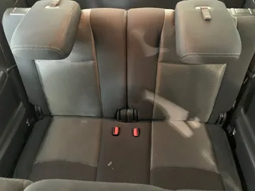2017 Nissan Pathfinder - image 24