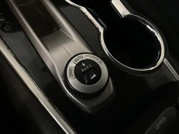 2017 Nissan Pathfinder - image 22