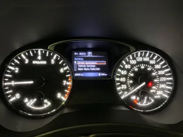 2017 Nissan Pathfinder - image 13