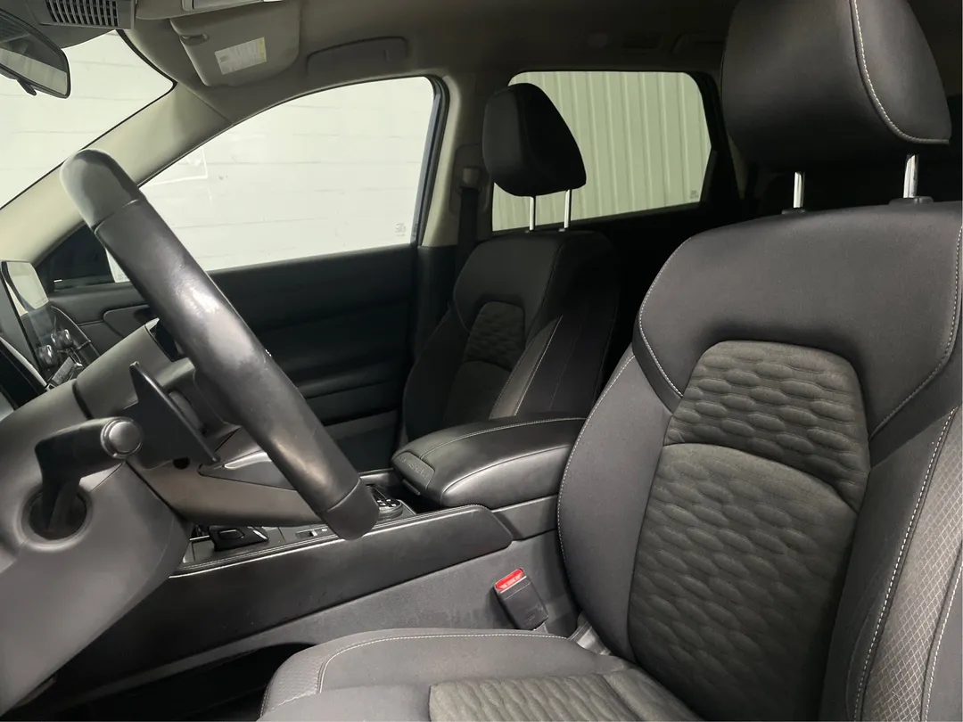 2022 Nissan Pathfinder — photo 3
