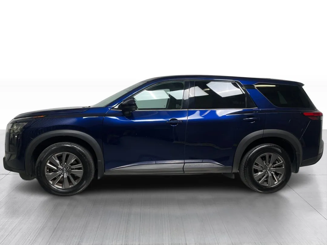 2022 Nissan Pathfinder S AWD, photo 9