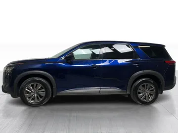 2022 Nissan Pathfinder - image 10