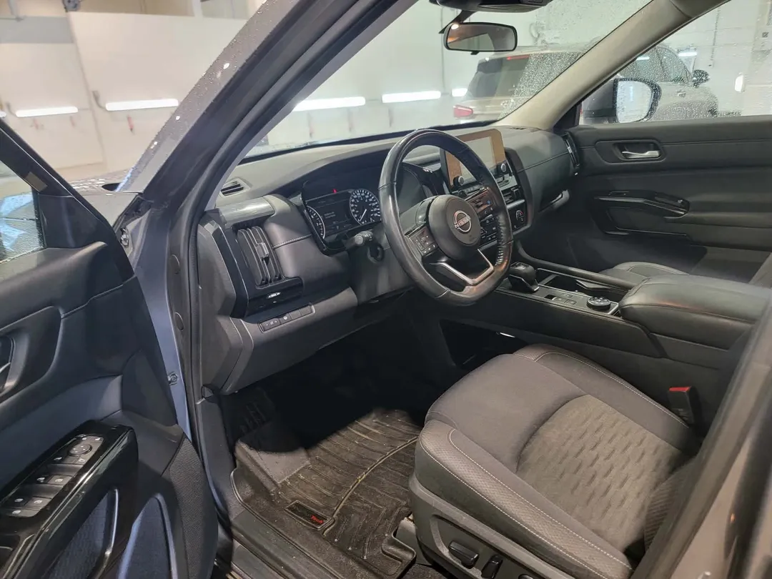 2022 Nissan Pathfinder — photo 4