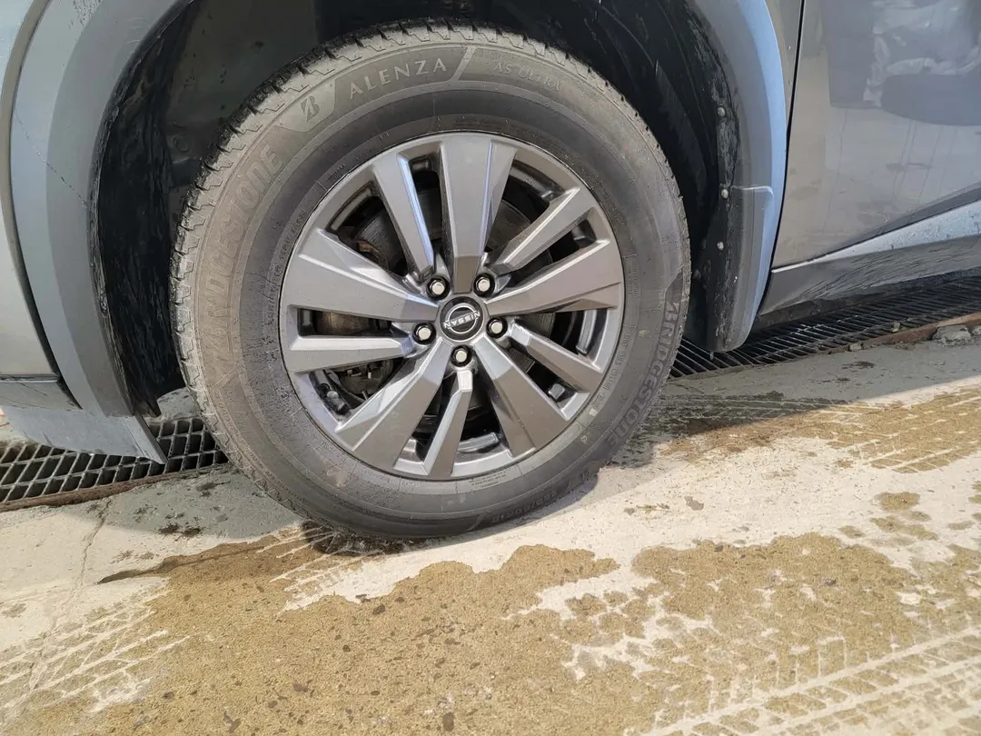 2022 Nissan Pathfinder — photo 6