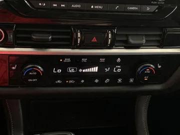 2022 Nissan Pathfinder - image 21