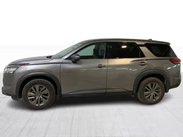 2022 Nissan Pathfinder - image 4