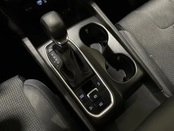 2020 Hyundai Santa Fe - image 22