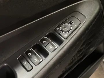 2020 Hyundai Santa Fe - image 19