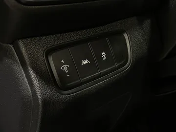 2020 Hyundai Santa Fe - image 23