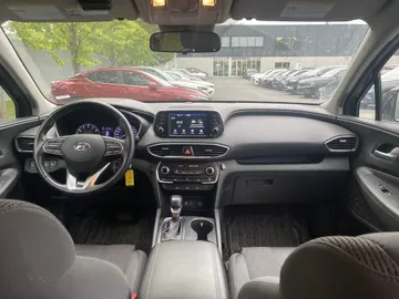 2020 Hyundai Santa Fe - image 9