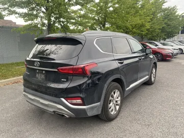 2020 Hyundai Santa Fe - image 3