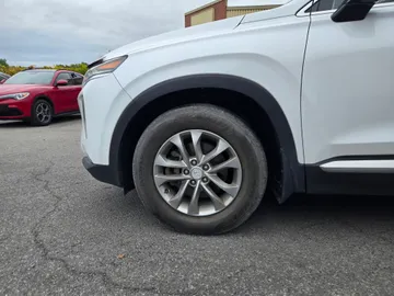 2019 Hyundai Santa Fe - image 7