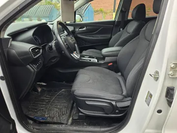 2019 Hyundai Santa Fe - image 8