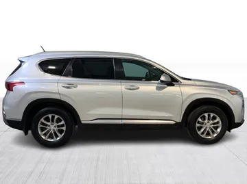 2019 Hyundai Santa Fe - image 3