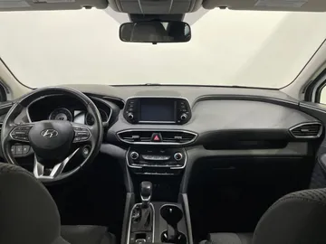 2019 Hyundai Santa Fe - image 4