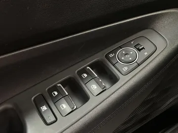 2019 Hyundai Santa Fe - image 19