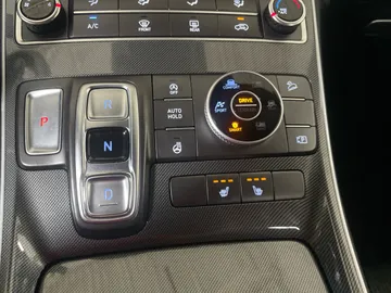 2021 Hyundai Santa Fe - image 22