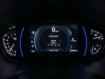 2020 Hyundai Santa Fe - image 18