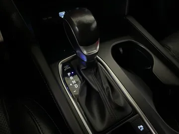 2020 Hyundai Santa Fe - image 31