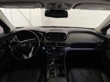 2020 Hyundai Santa Fe - image 3